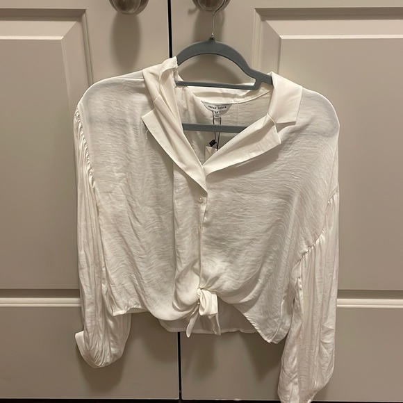 NWT Naked Zebra Medium White Long sleeved top. - Picture 1 of 4